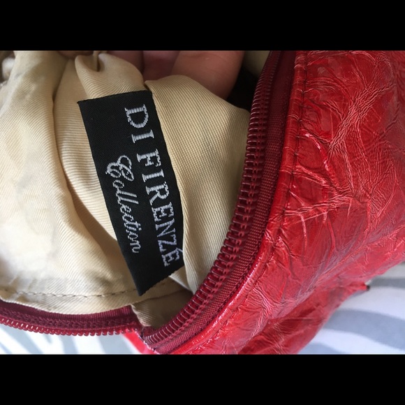 Red leather purse - Picture 6 of 7